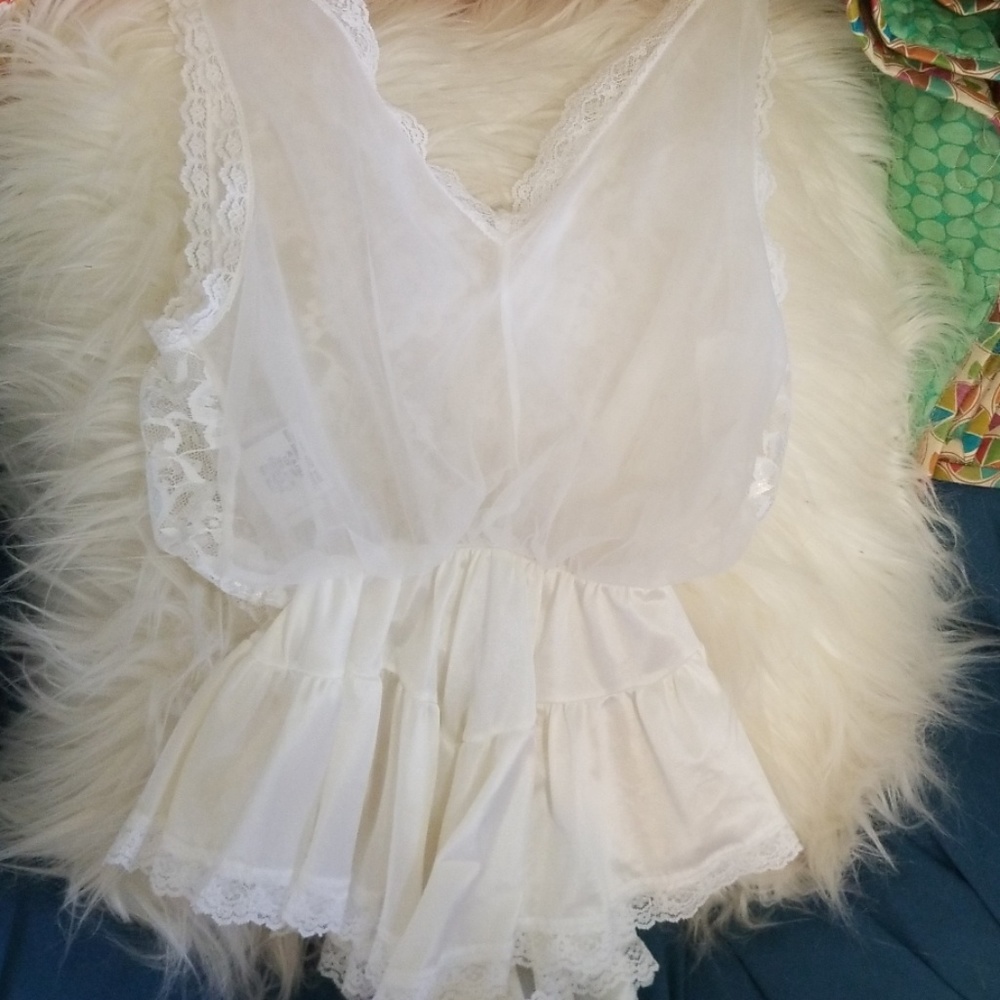 Vintage Inner Most Lace Romper - Picture 4 of 4